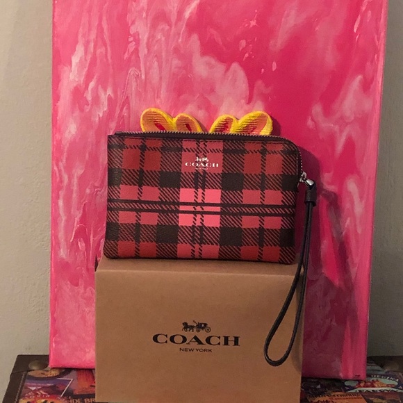 Coach Wristlet - Picture 3 of 6